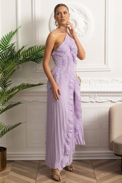 Vestido midi plisado con detalles de volantes en cascada