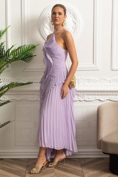 Vestido midi plisado con detalles de volantes en cascada
