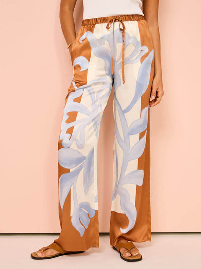 Prachtige contrasterende tie-dye bloemen losse tweedelige set