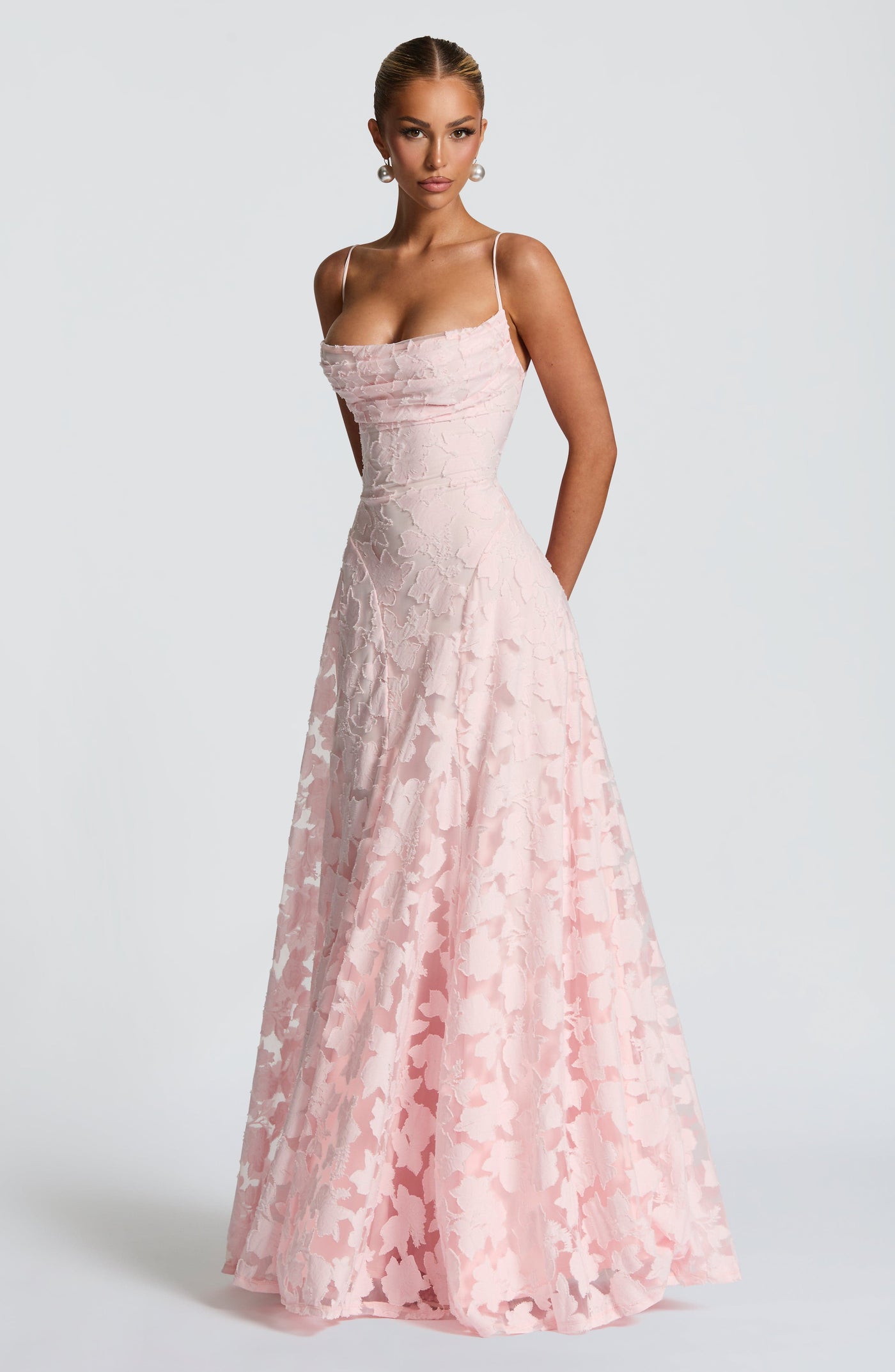 Vestido Aurelia — Romance eterno en cada paso