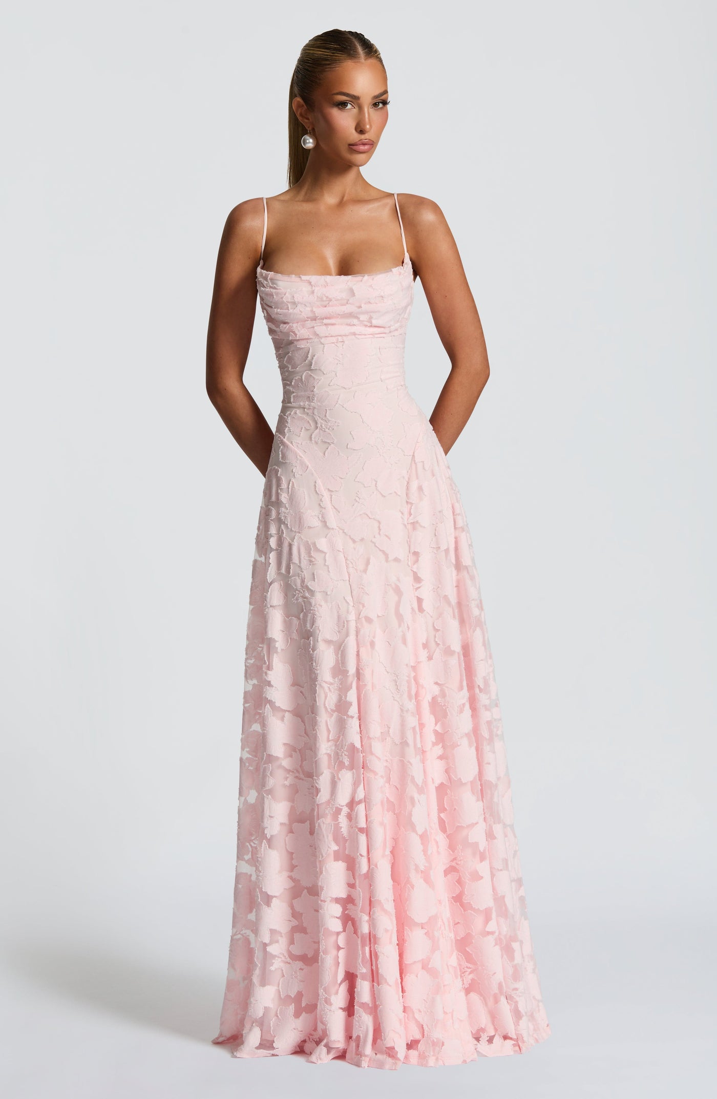 Vestido Aurelia — Romance eterno en cada paso
