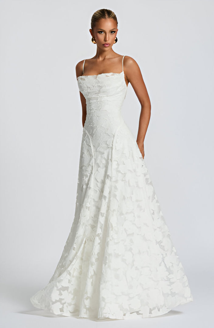 Vestido Aurelia — Romance eterno en cada paso