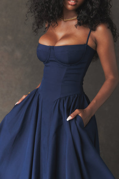Celine Vestido midi corsé