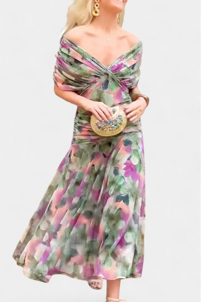 Selva Nocturna — Vestido Largo con Estampado Floral y Escote en V