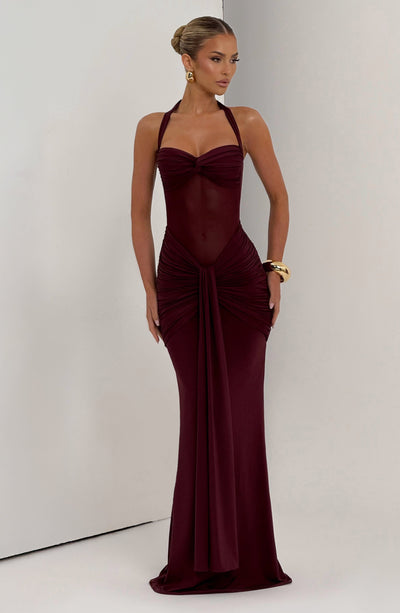 Vestido Selvara — Presencia ardiente en cada mirada