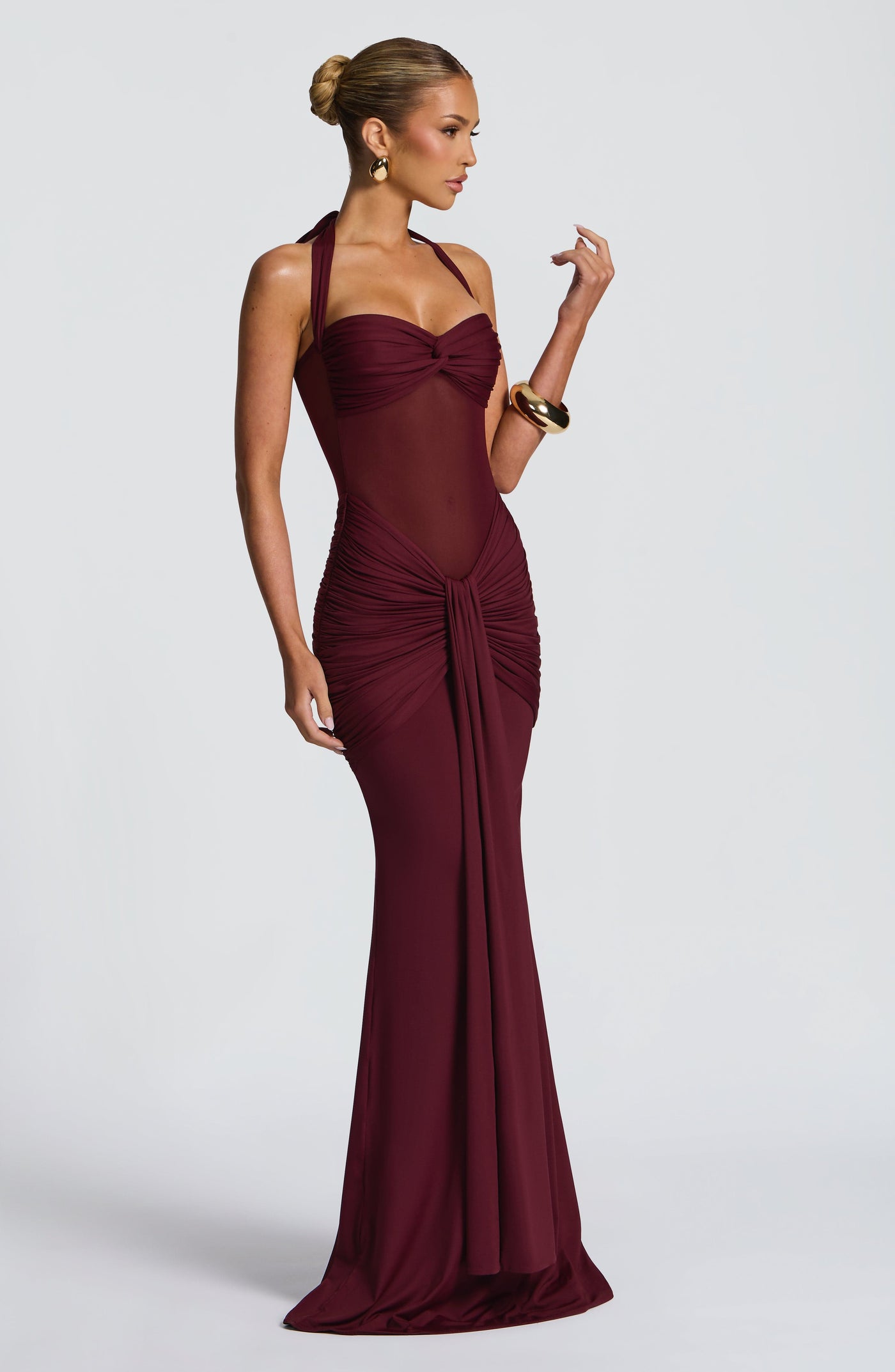Vestido Selvara — Presencia ardiente en cada mirada