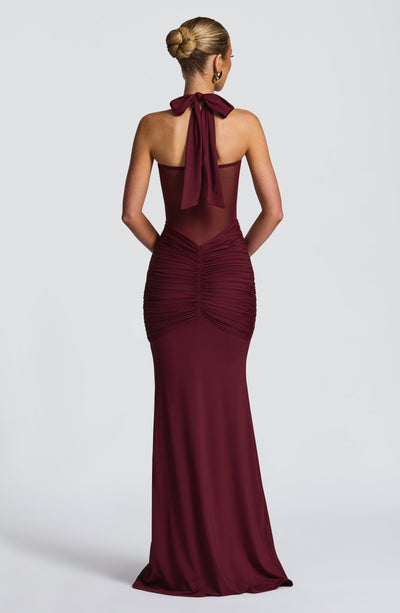 Vestido Selvara — Presencia ardiente en cada mirada
