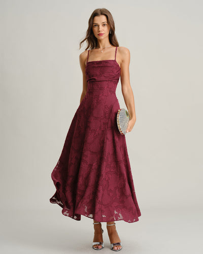 Vestido Vireya — Elegancia escarlata en cada paso